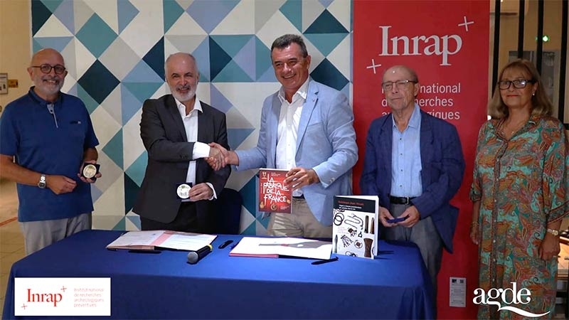 Signature Convention de coopération scientifique entre l'INRAP et la Ville d'Agde